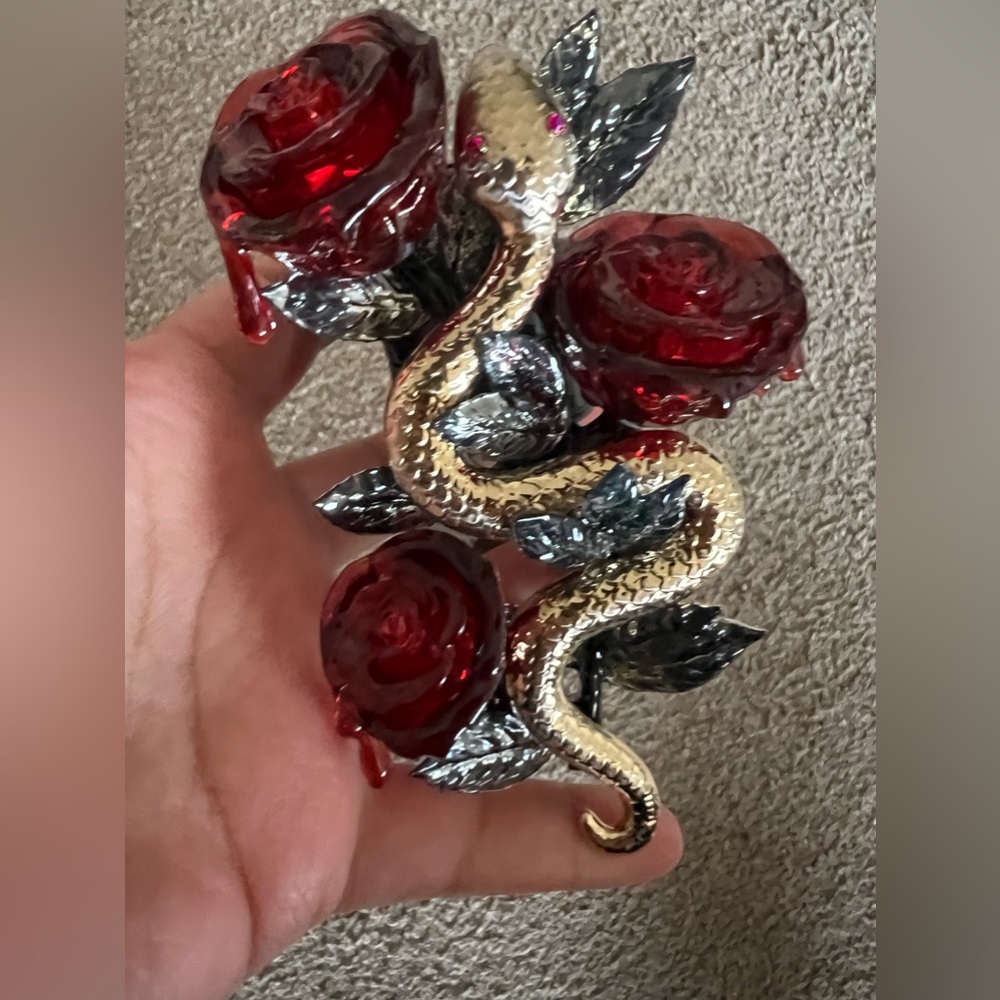 BNWT bath and body works snake plug in